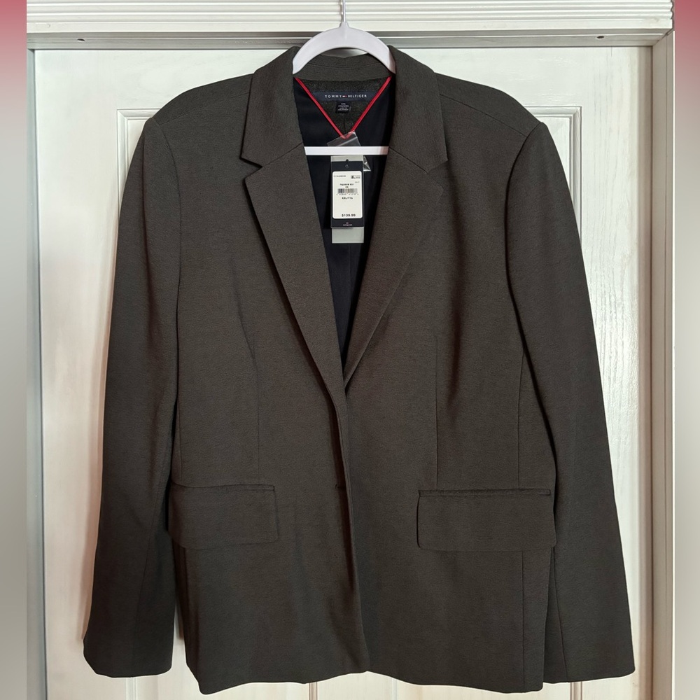 New Tommy Hilfiger,2XL gray jacket